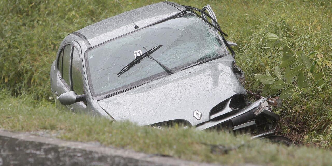 ?ur?evac: Dvoje ozlije?enih u te�koj prometnoj nesre?i cisterne i osobnog automobila