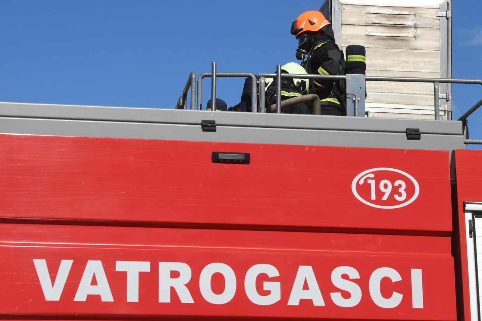 Vodice: Predstavljanje novog komandnog vatrogasnoga vozila