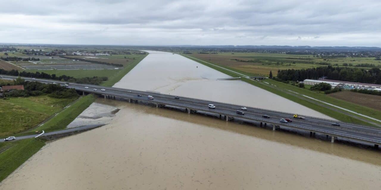 Pogled iz zraka na Oteretni kanal Sava-Odra