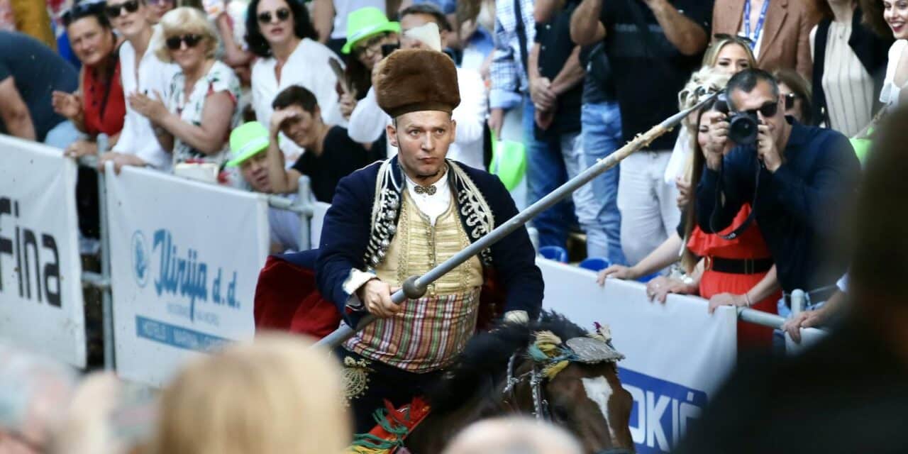 Ivo Zorica slavodobitnik je 308. Sinjske alke