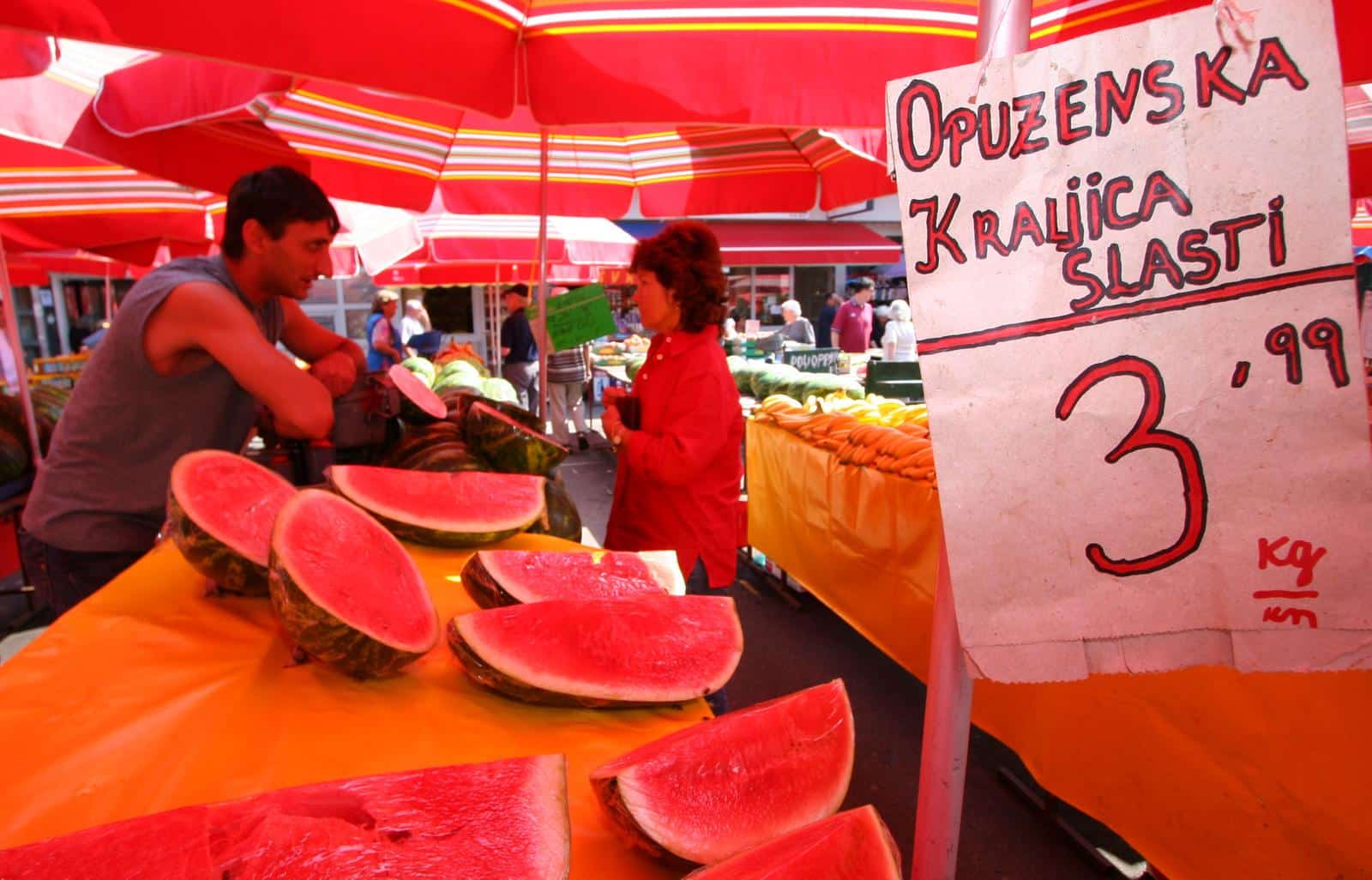 ARHIVA – Zagreb: Cijene voća i povrća na tržnicama Dolac, Trešnjevka i Kvatrić, 2005.