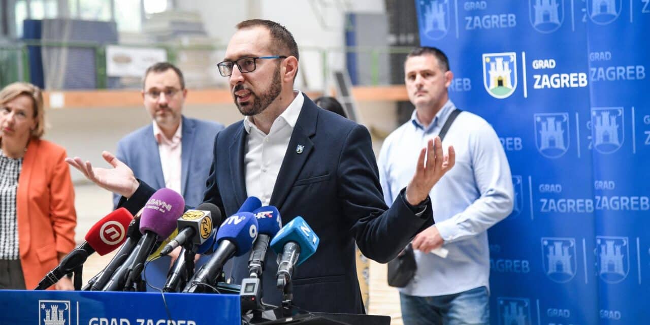 Zagreb: Konferencija za medije gradonačelnika Tomaševića i zamjenika