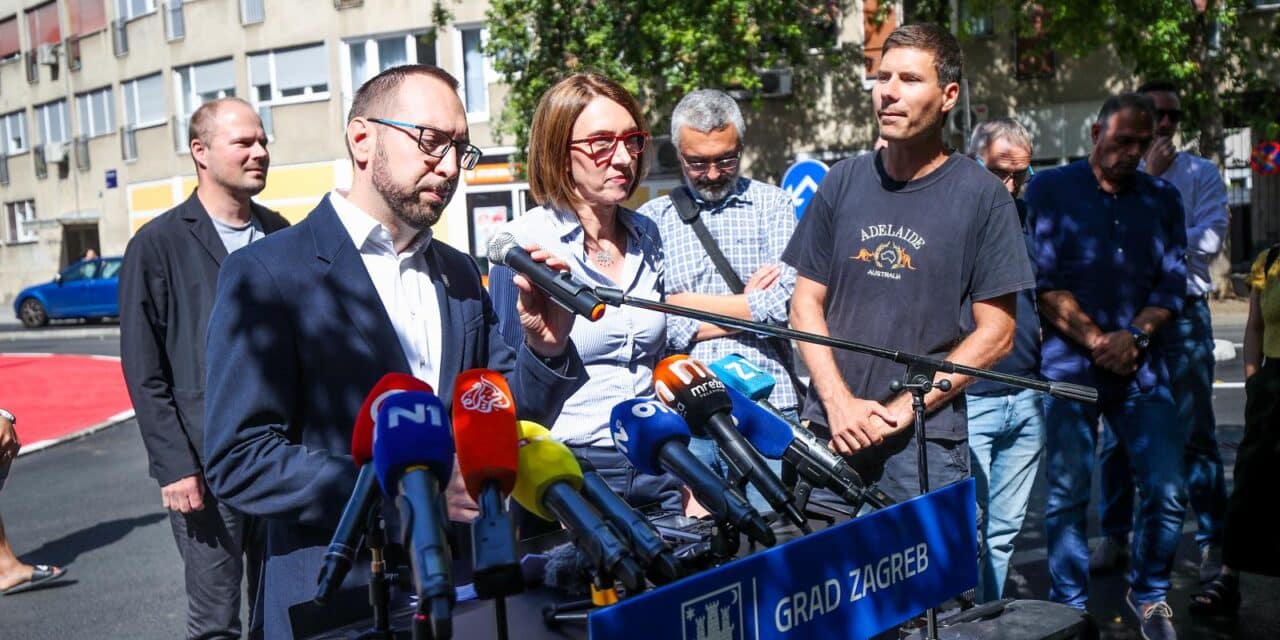 Zagreb: Ivan Pernar upadao pitanjima na konferenciji za medije gradonačelnika Tomaševića