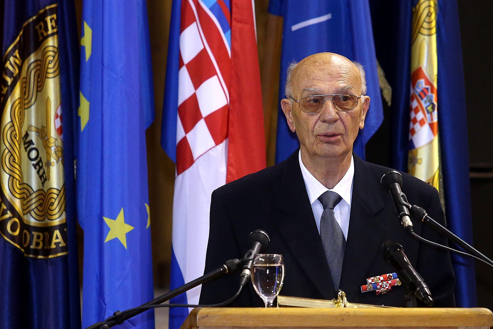 U 92. godini preminuo umirovljeni general Anton Tus