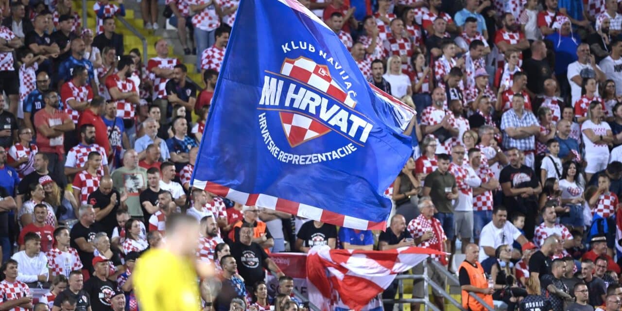 Rijeka: Navijači na utakmici Hrvatska – Latvija