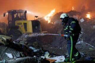 Rijeka: Požar u reciklažnom dvorištu Pehlin