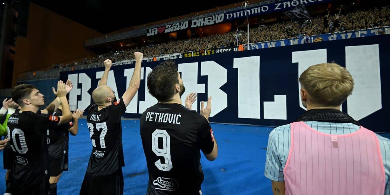 Nogometaši Dinama pozdravili su navijače nakon pobjede nad Rijekom
