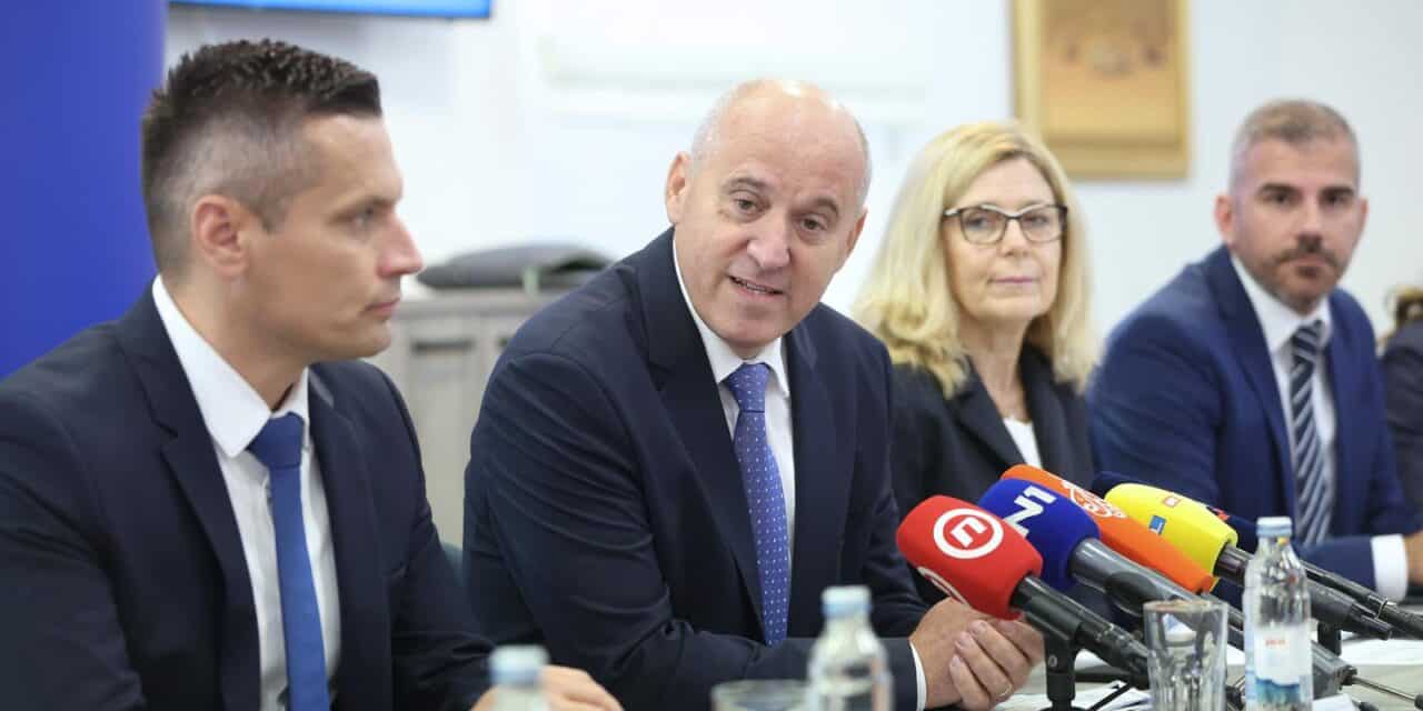 Zagreb: Konferencija ministra Branka Bačića o obnovi nakon potresa