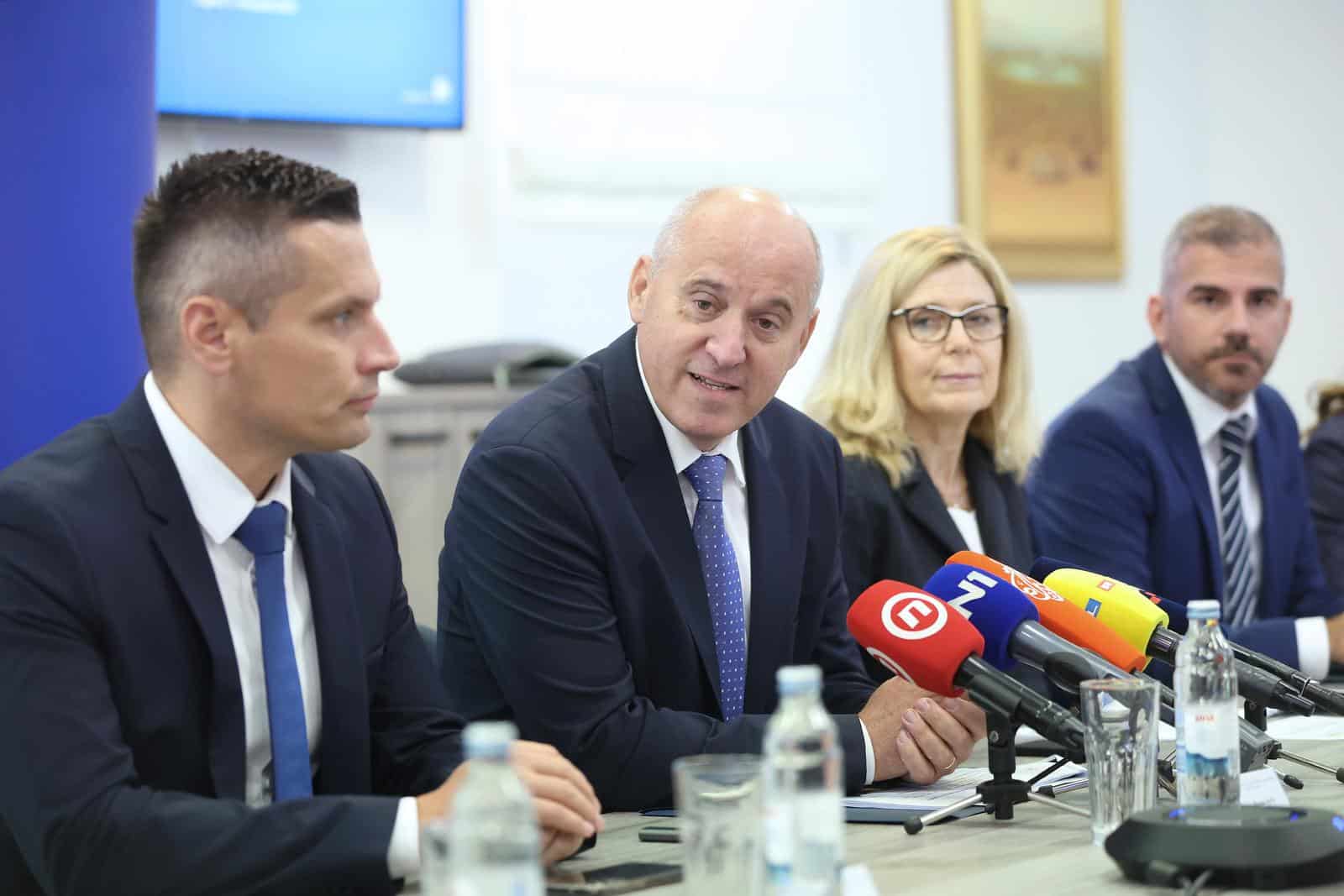 Zagreb: Konferencija ministra Branka Bačića o obnovi nakon potresa