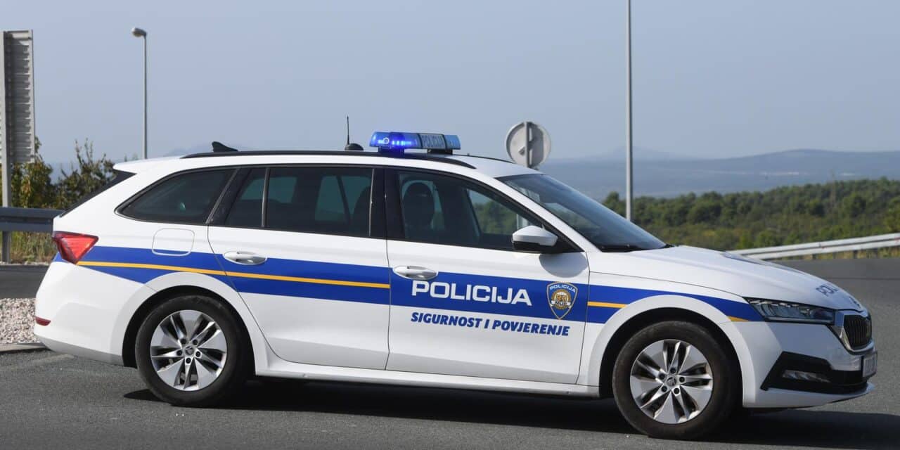 Šibenik: U prometnoj nesreći sudjelovali automobil i motocikl