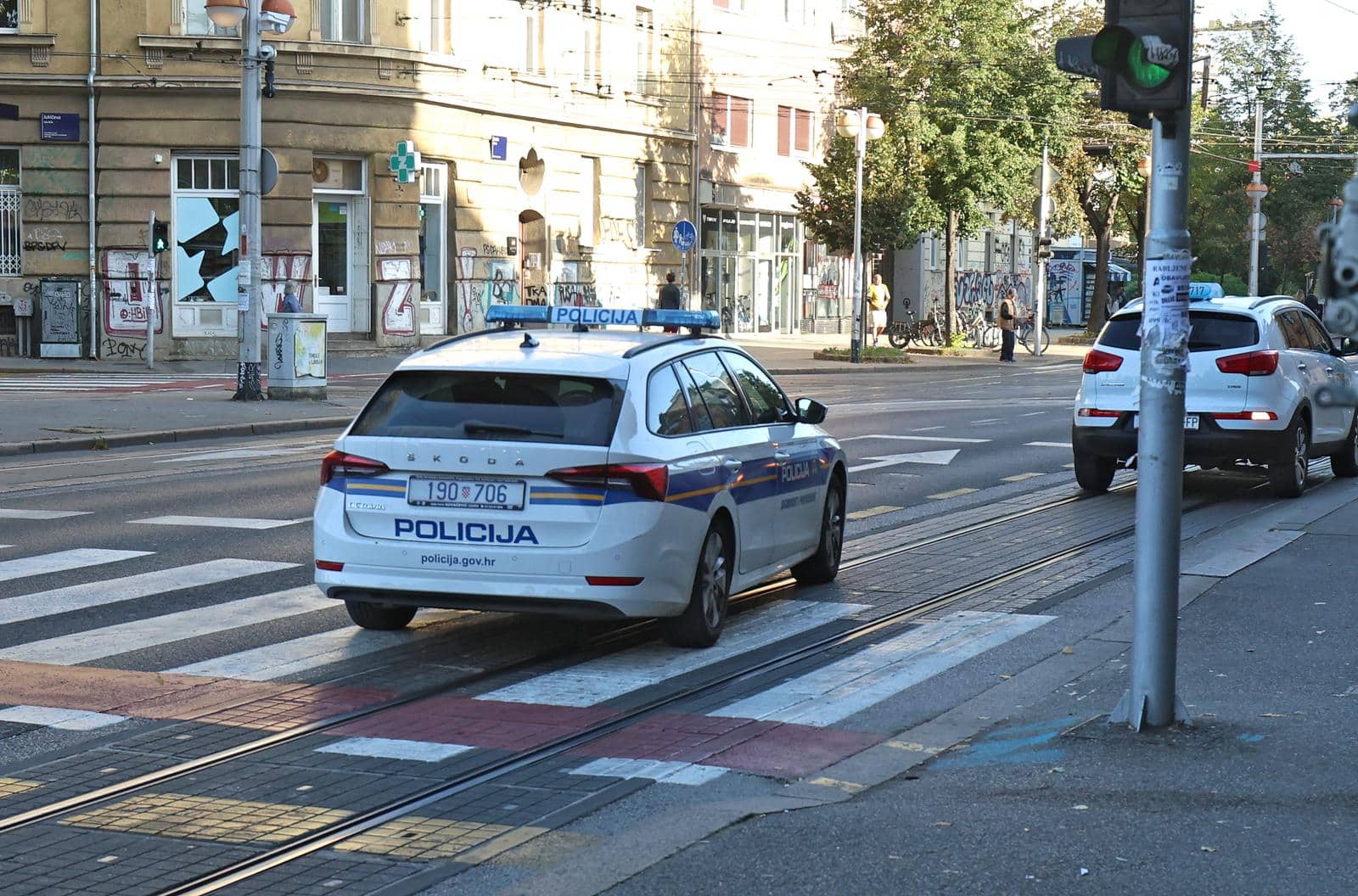 Zagreb: U incidentu na raskrižju Savske i Vodnikove jedna osoba smrtno stradala