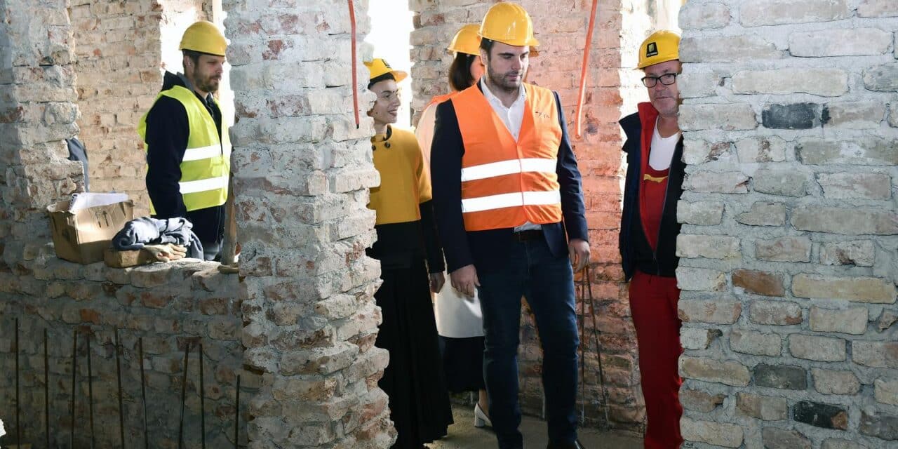 Petrinja: Župan Celjak obišao radove na obnovi zgrade Interpretacijskog centra baštine Banovine