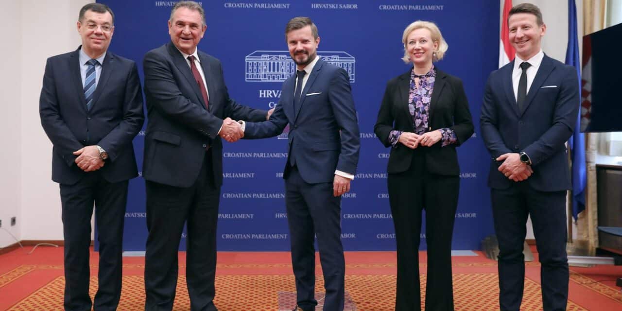 Zagreb: Klub stranaka Fokusa i Narodne stranke – Reformisti o ilegalnim migracijama i reakciji Vlade Republike Hrvatske