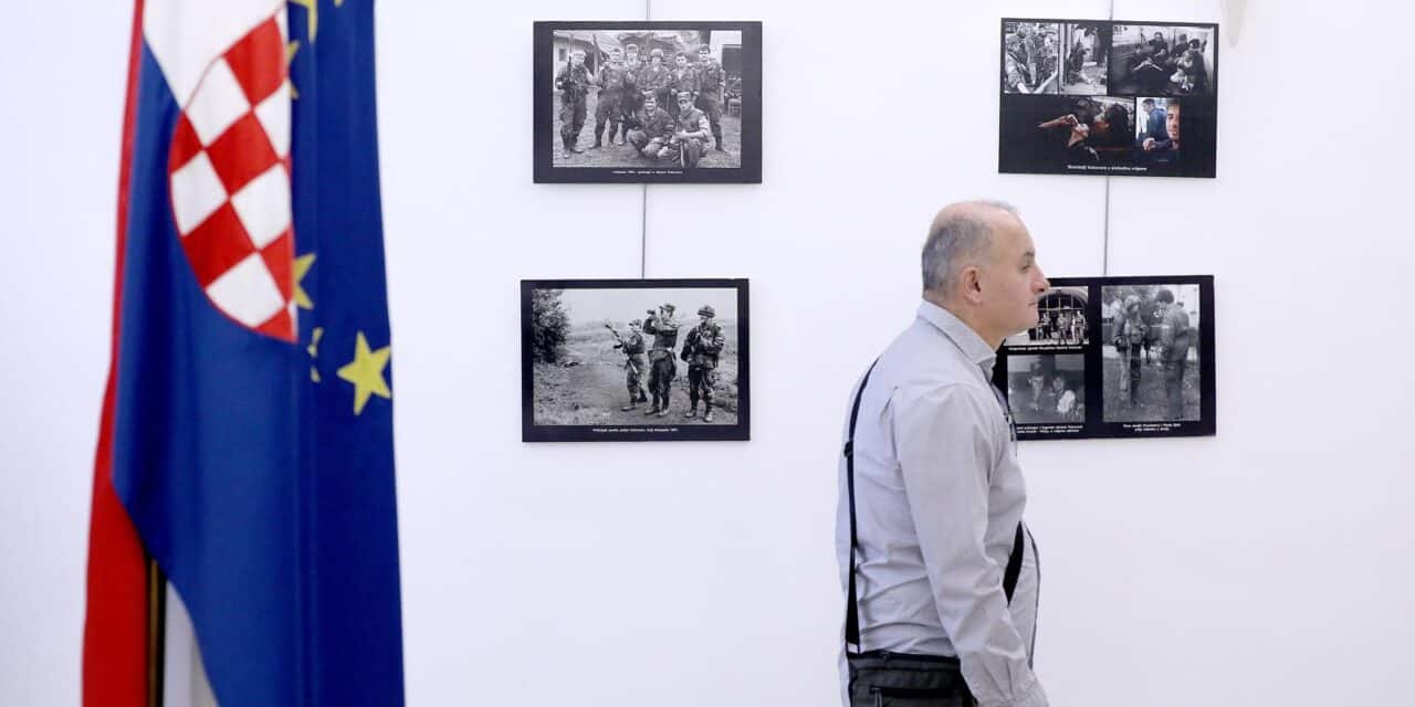 Zagreb: U Saboru otvorena izložba “Povijest krvavih dana Vukovara 1991.”