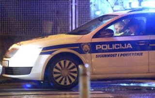 Zagreb: Automobil naletio na pjeaka u ulici Gustava Krkleca
