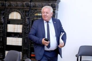HDZ-ov saborski Josip Đakić pozitivan je na koronavirus, pa će saborsko glasanje obaviti online