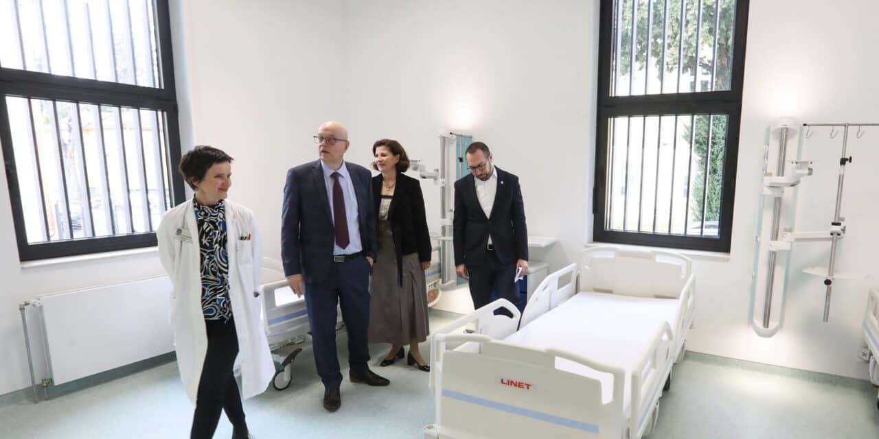 Zagreb: Gradonačelnik Tomašević sa suradnicima obišao obnovljenu zgradu Odjela psihogerijatrije