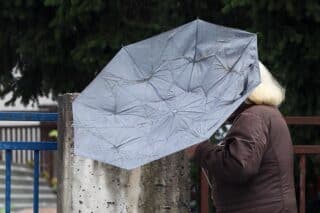 Zagreb: Kiša i vjetar pravi jesenski dan