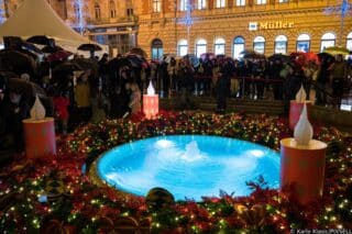 Zagreb: Gradonačelnik Tomašević i Nikolina Brnjac upalili prvu adventsku svijeću na Manduševcu