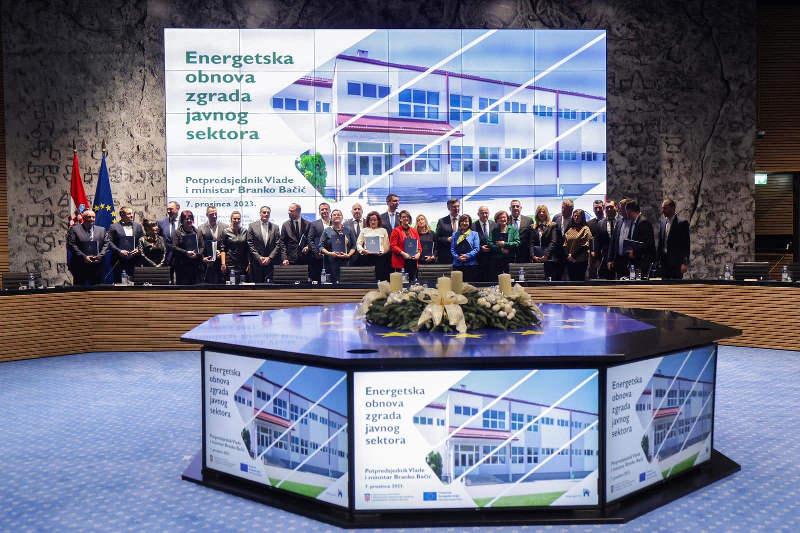Zagreb: Sve?ano uru?enje ugovora za dodjelu nepovratnog novca za energetsku obnovu javnih zgrada