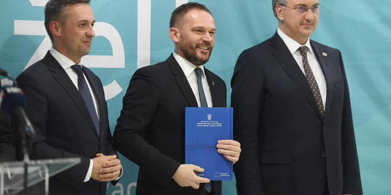 Šibenik: Svečanost uručivanja ugovora sufinanciranih iz Europskog socijalnog fonda plus u okviru Poziva „Zaželi – prevencija institucionalizacije”