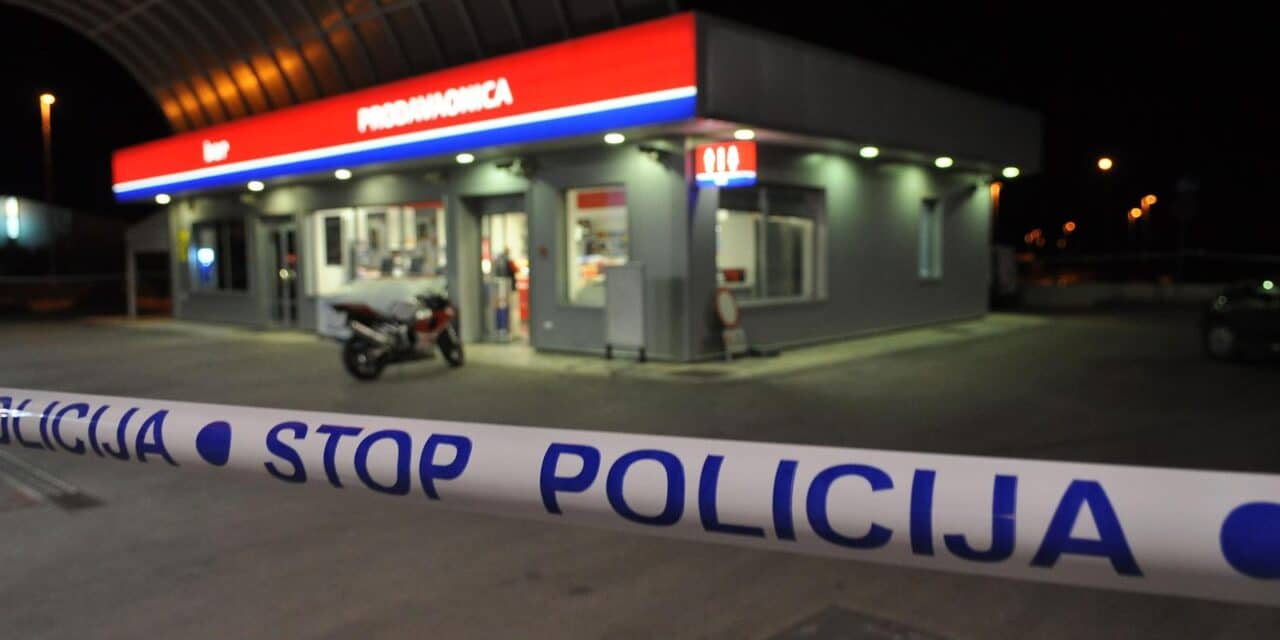 benzinska postaja pljačka