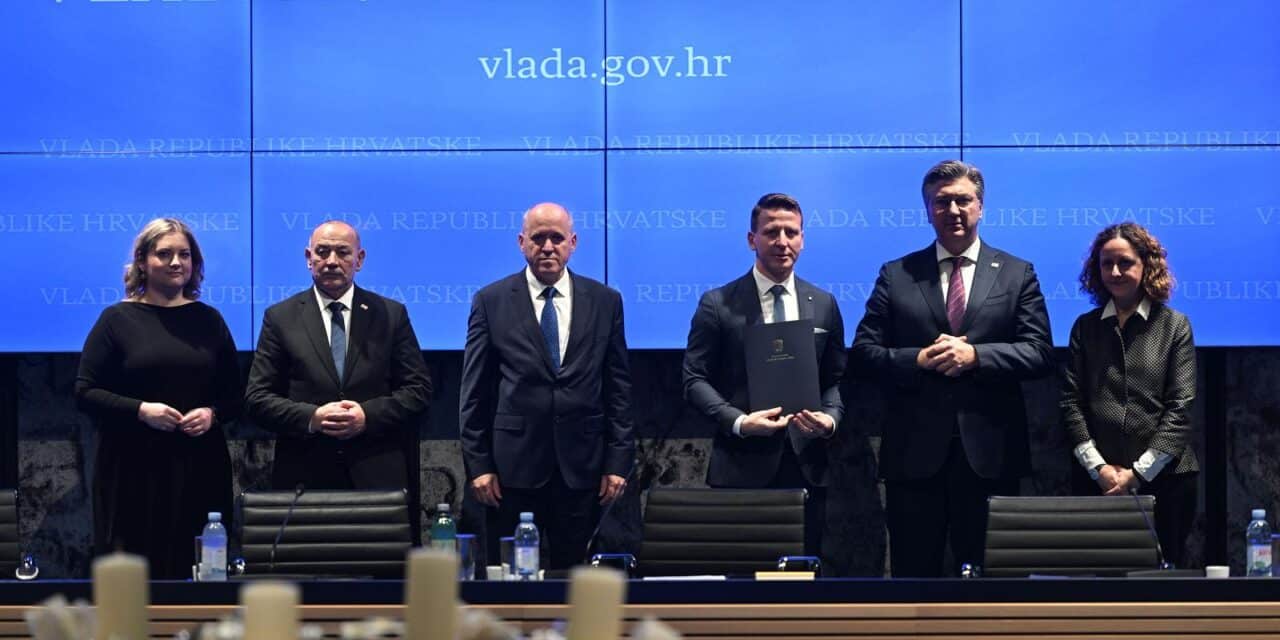 Zagreb: Svečanost dodjele ugovora za projekte obnove nakon potresa
