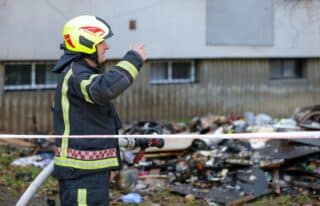 Izbio požar u stanu u zagrebačkom naselju Trnsko