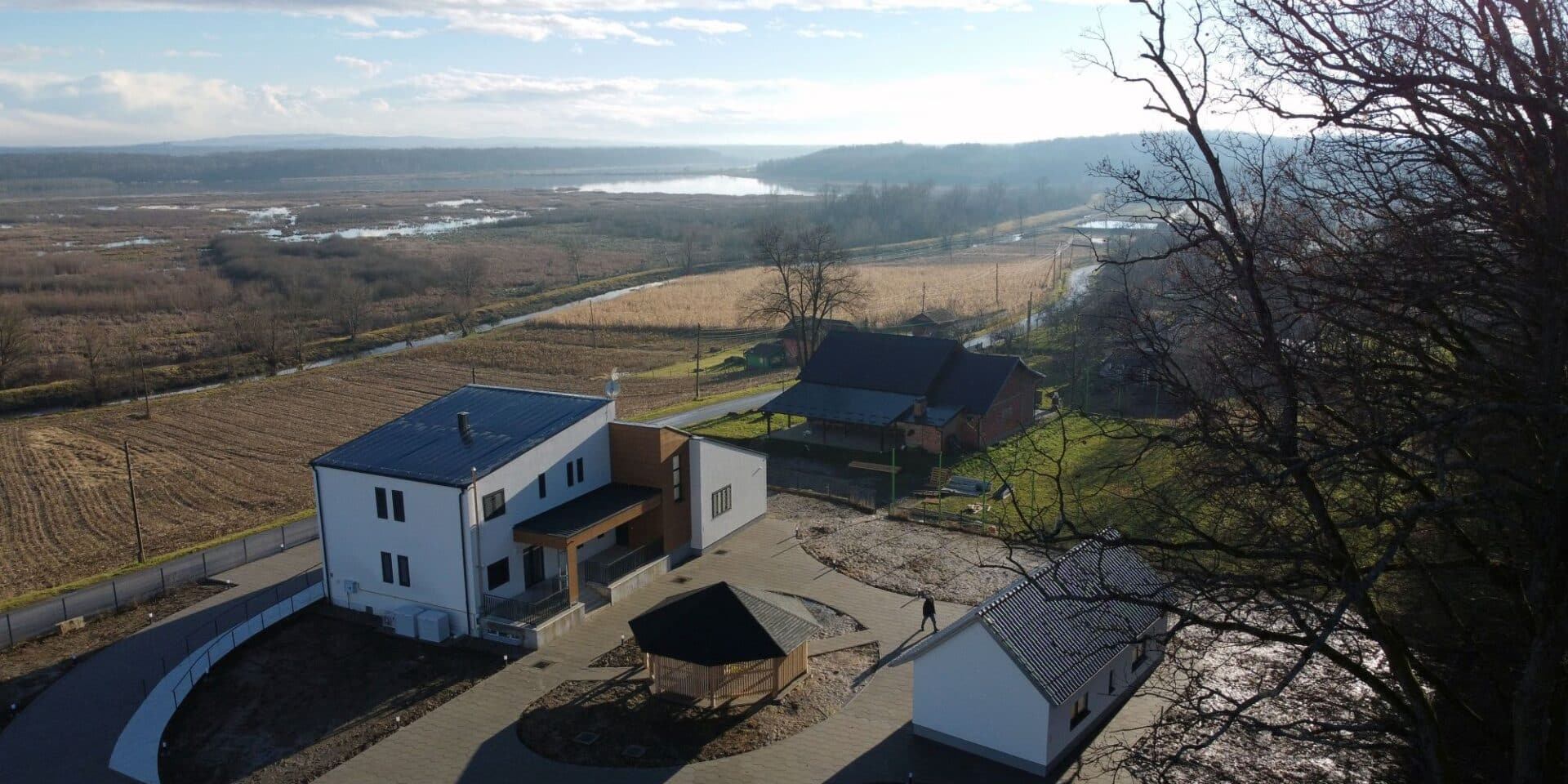 DCIM100MEDIADJI_0010.JPG