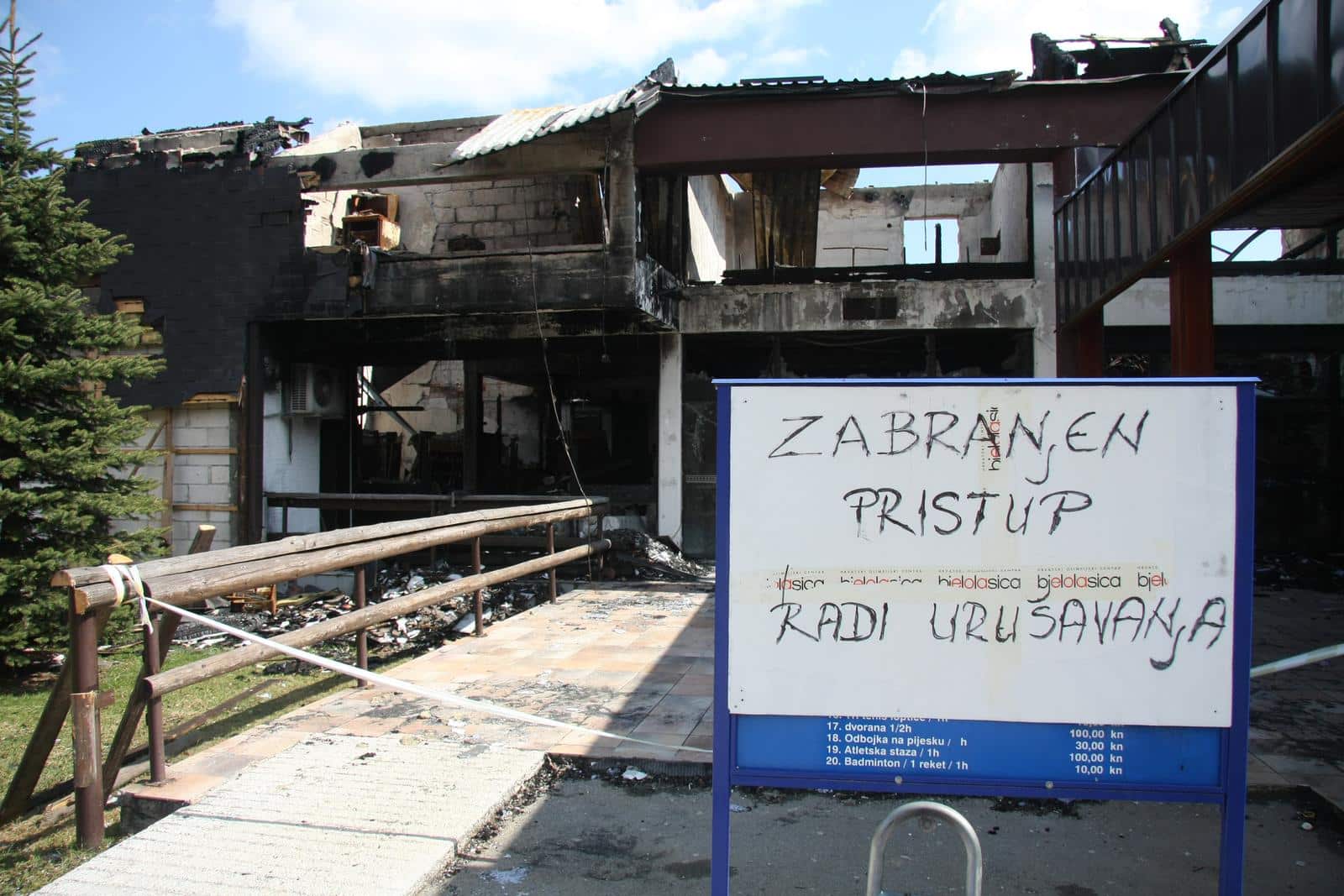 Pro�lo je to?no 13 godina otkako je po�ar progutao HOC Bjelolasicu, ovaj sportski biser jo� uvijek ?eka bolje dane