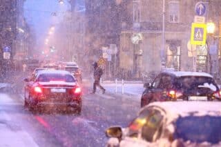 Zagreb: Snijeg otežava promet u cijeloj Hrvatskoj