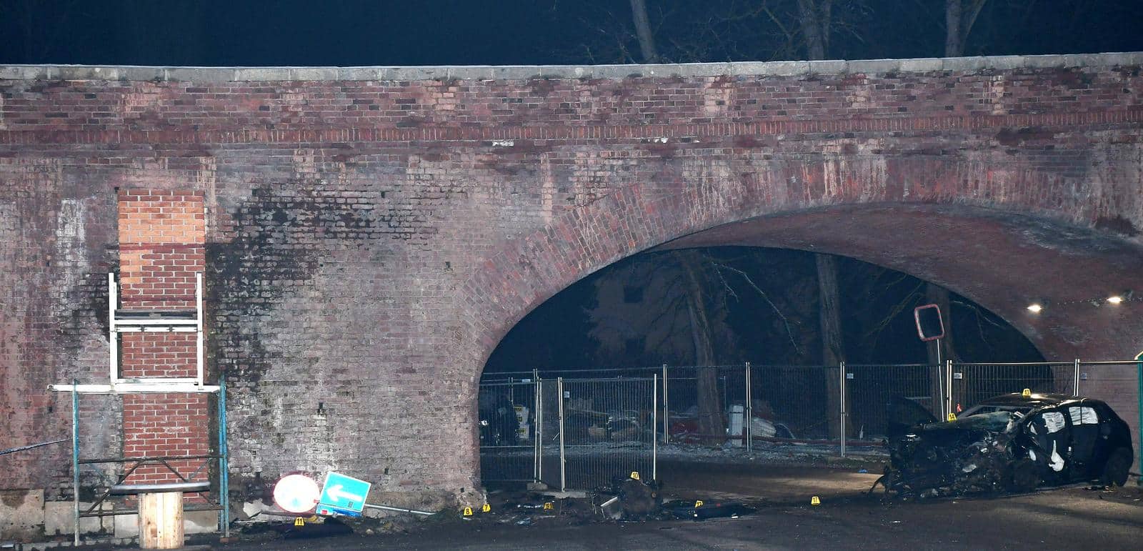 Sisak: Jedna osoba smrtno stradala u prometnoj nesreći, više ozlijeđenih