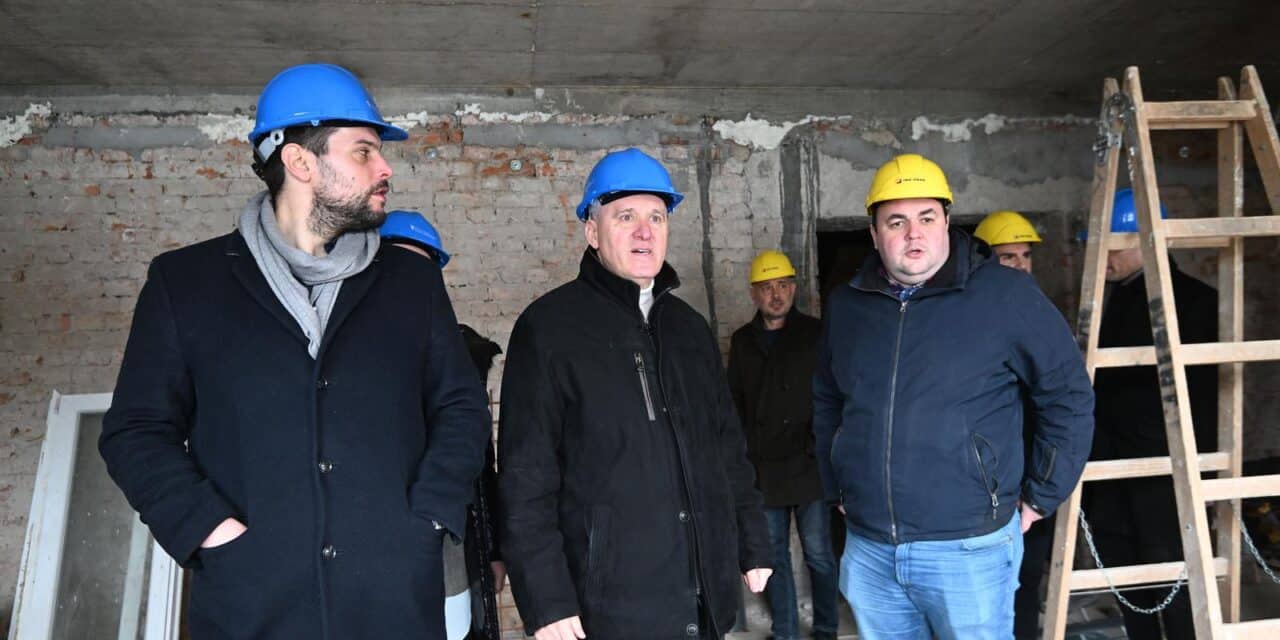 Zagreb: Ministar Bačić obišao je gradilišta obnove od potresa na području Grada Zagreba