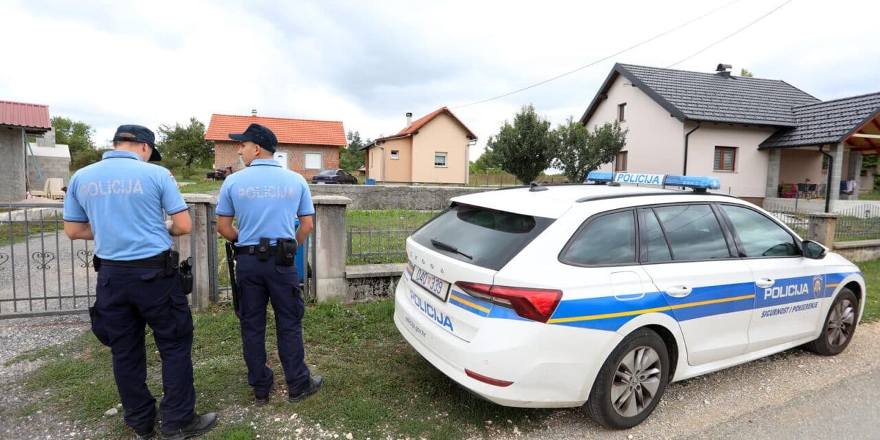 Gospić: Muškarac nožem napao suprugu i njenog prijatelja