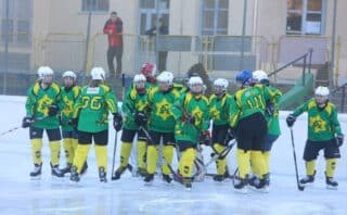 Upoznajte karlovačke hokejašice: “Kod nas nema razbijenih zubi i nabijanja u ogradu”