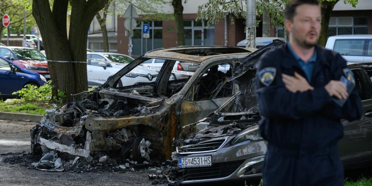 Zagreb: U naselju Ravnice noćas izgorjela dva automobila