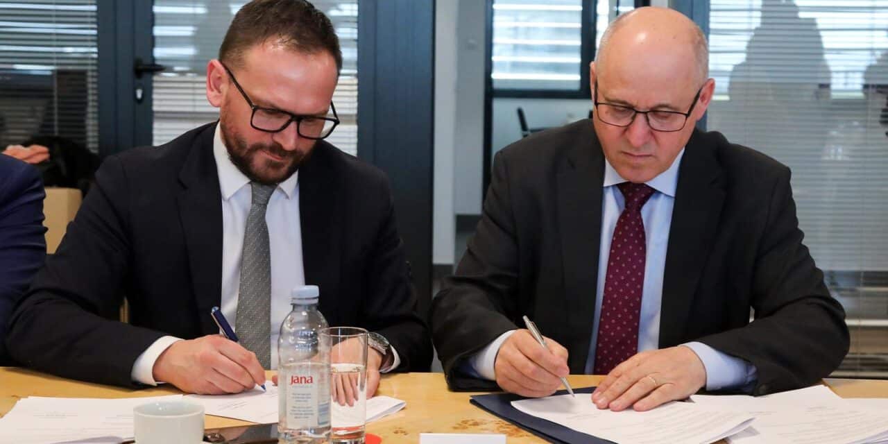 Ministar Bačić u radnom posjetu Velikoj Gorici susreo se s gradonačelnikom