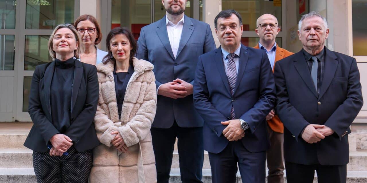 Zagreb: Oporbeni zastupnici se obratili medijima ispred središnjice SDP-a