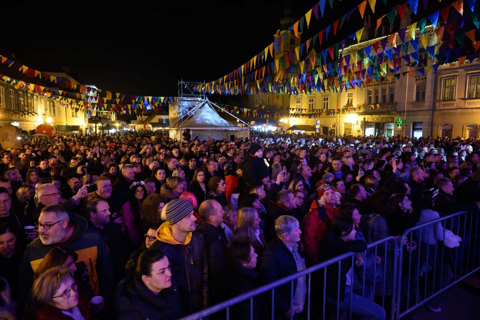 Samobor: Koncert Željka Bebeka na Samoborskom fašniku
