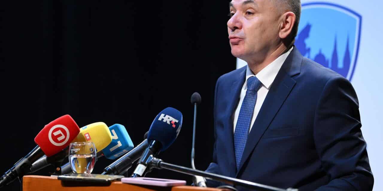 Zagreb: Ivica Lovrić predstavio novu političku stranku “Plavi grad”