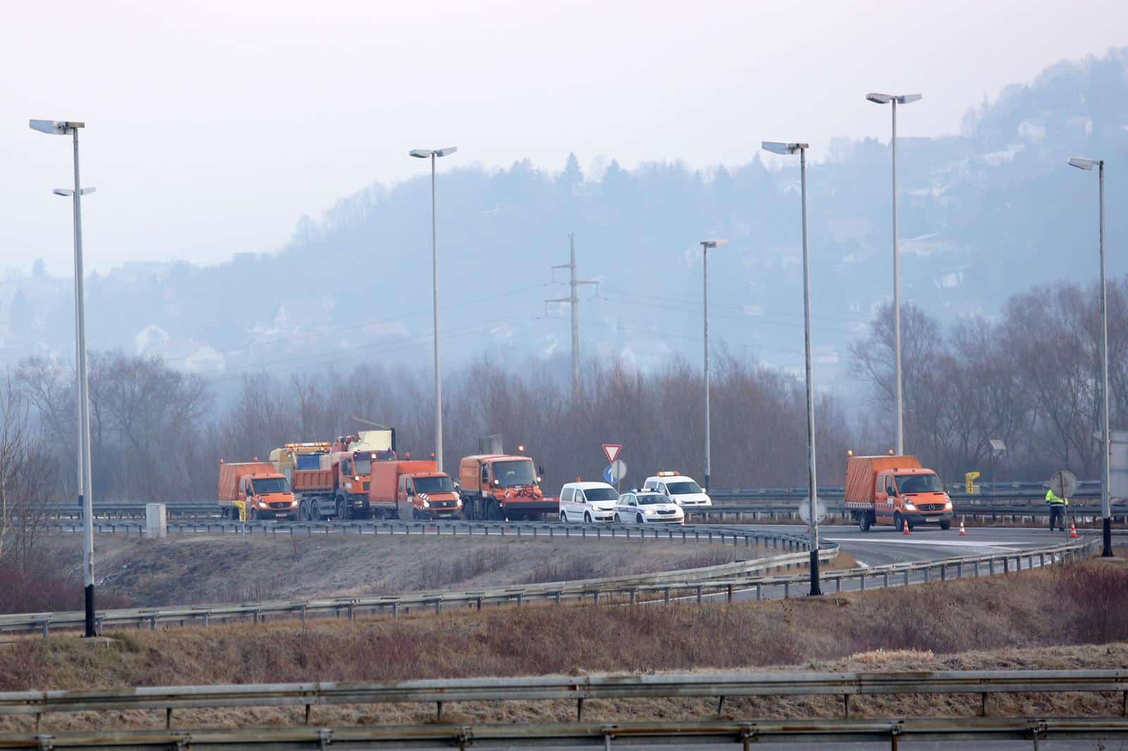 Zapre�i?: Prometna nesre?a na autocesti A2 Zagreb-Macelj kod ?vora Zapre�i? u smjeru Krapine