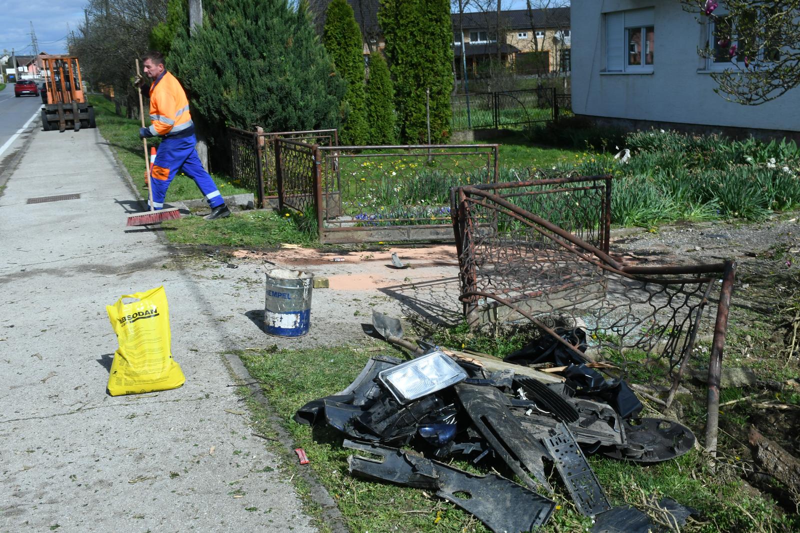 Sisak: U te�koj prometnoj nesre?i poginuo mla?i mu�karac