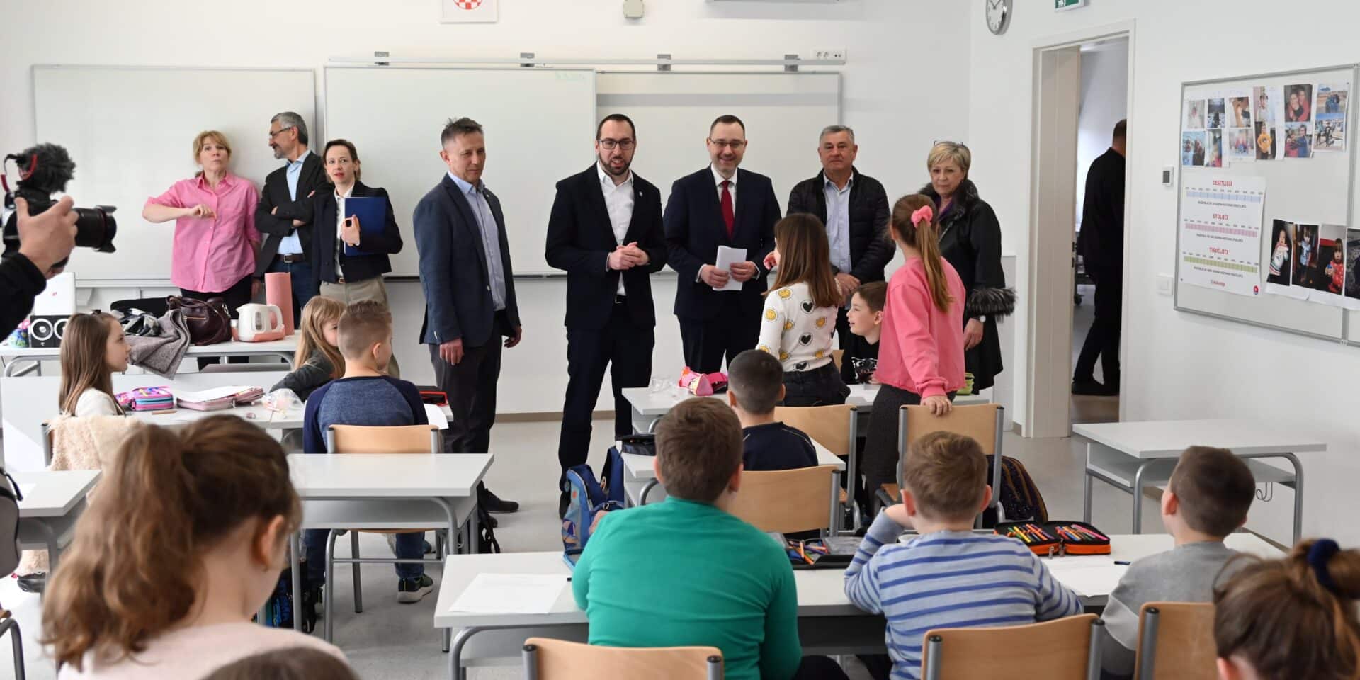 Područna škola Kupinečki Kraljevec (1)