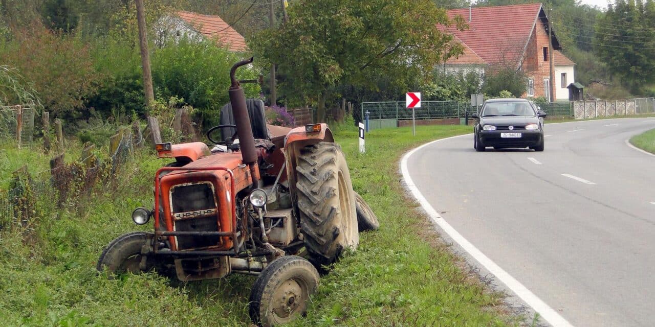Virovitica: S 2,6 promila alkohola u krvi traktorom sletio u jarak