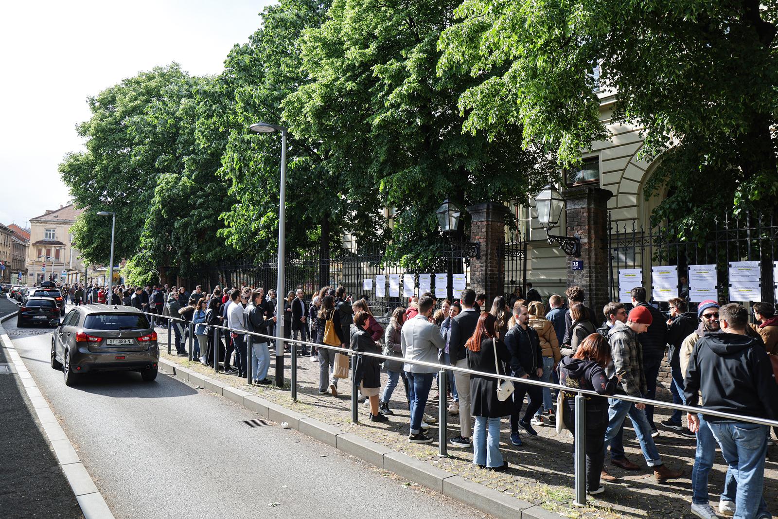 Zagreb: Gu�ve na birali�tima i u popodnevnim satima