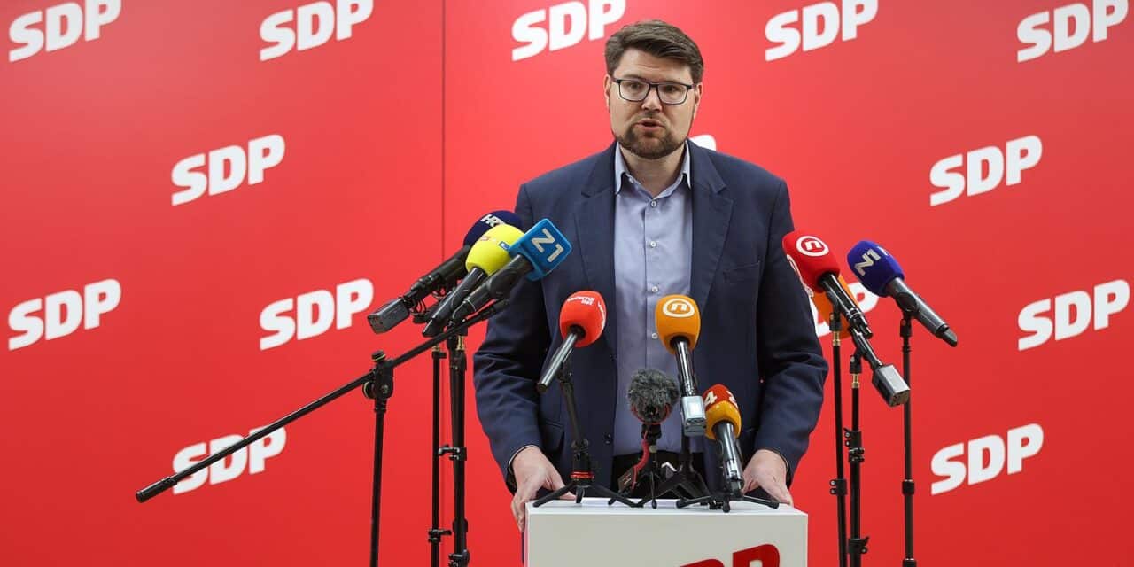 Zagreb: Izvanredna konferencija za medije predsjednika SDP-a Peđe Grbina