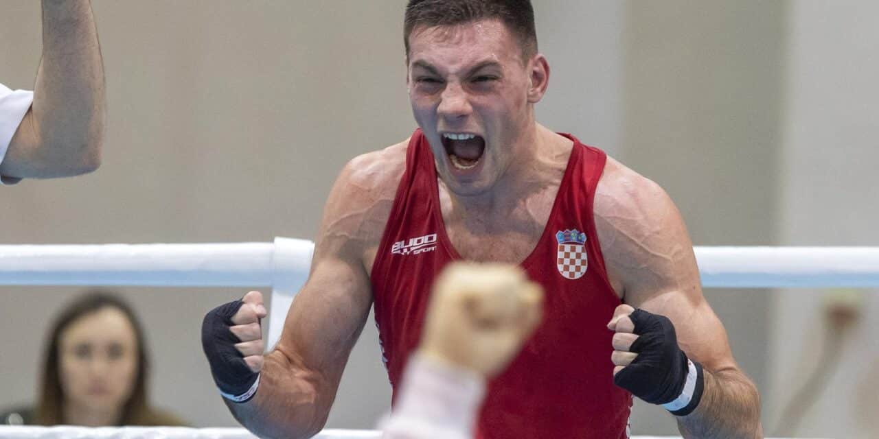 Poreč: Europsko prvenstvo u boksu do 22 godine, Gabrijel Veočić – Sam Hickey