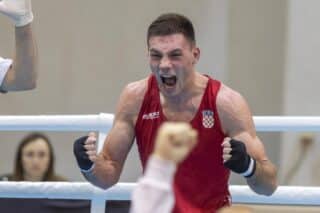 Poreč: Europsko prvenstvo u boksu do 22 godine, Gabrijel Veočić – Sam Hickey