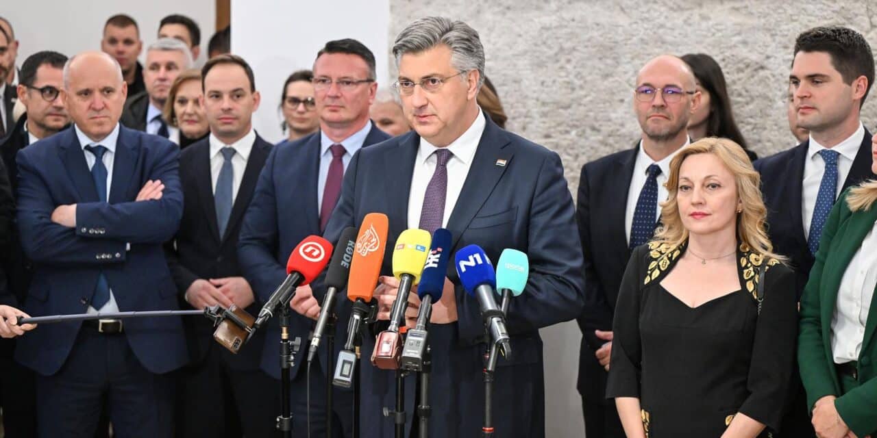 Zagreb: HDZ predao kandidacijske liste za Europski parlament