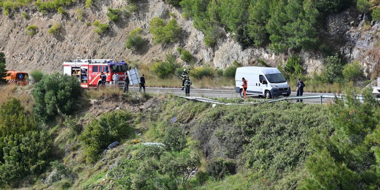 U Krvavici pored Makarske sletio s ceste autobus Duće Toursa